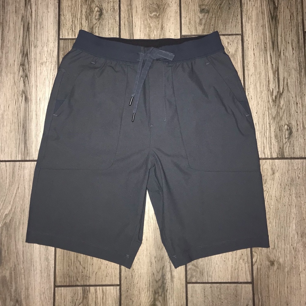 Lululemon men’s shorts M